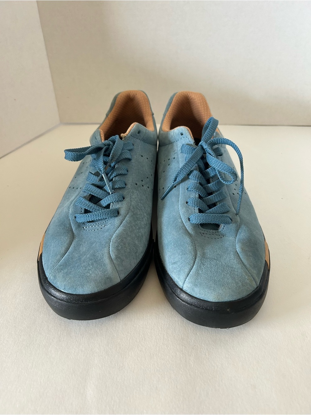 Men's New Balance Suede Low-Top Sneakers in Blue with Black Sole - Picture 7 of 9